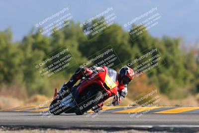 media/Dec-04-2022-CVMA (Sun) [[e38ca9e4fc]]/Race 2 Amateur Supersport Open/